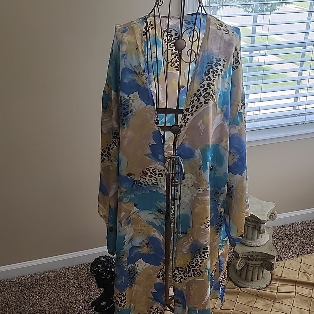 Floral & Animal Print Robe Easel